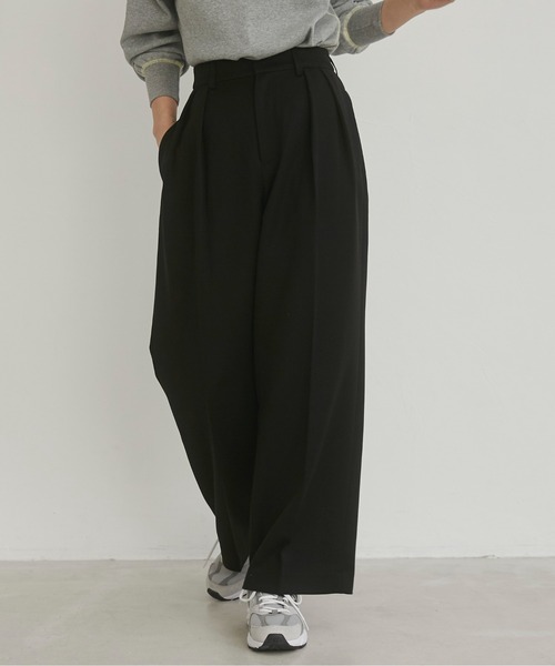 ANGIE（アンジー）の「２タック センタープレスワイド スラックス（スラックス・レディース・杢グレー/ブラック/アイボリー・SMALL/LARGE/MEDIUM）」の8枚目の写真