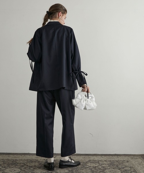 BONLECILL noir（ボンルシールノワール）の「【BONLECILL noir】2way袖リボンテーラードジャケット＆センタープレススラックス（セットアップ・レディース・ネイビー/チャコールグレー/ブラック/ブラウン・S-M/M-L/S/M/L）」の5枚目の写真