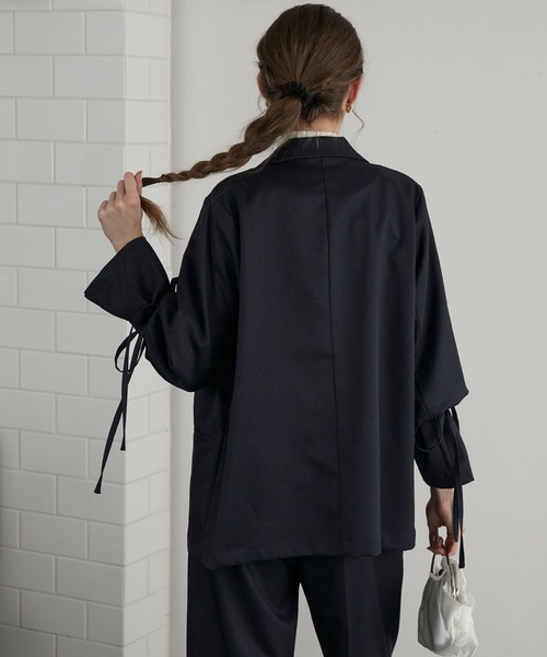 BONLECILL noir（ボンルシールノワール）の「【BONLECILL noir】2way袖リボンテーラードジャケット＆センタープレススラックス（セットアップ・レディース・ネイビー/チャコールグレー/ブラック/ブラウン・S-M/M-L/S/M/L）」の10枚目の写真