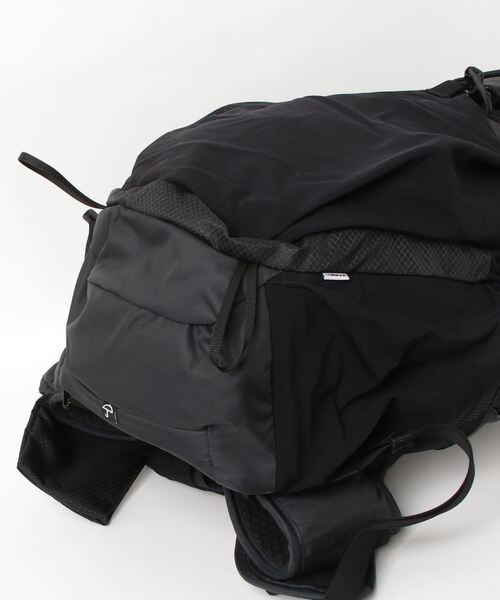 Mammut（マムート）の「デュカン 26 / Ducan 26（バックパック/リュック・メンズ・グレー/ブラック・26L）」の4枚目の写真
