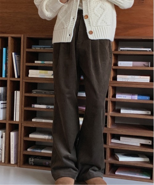 on:nue】[サイズ展開あり] ツータックコーデュロイルーズパンツ