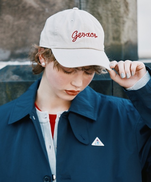 GEVACO（ゲバコ）の「【GEVACO】チェーン刺繍ロゴキャップ（キャップ・レディース・ベージュ/ブルー/ネイビー・ONE SIZE）」の5枚目の写真