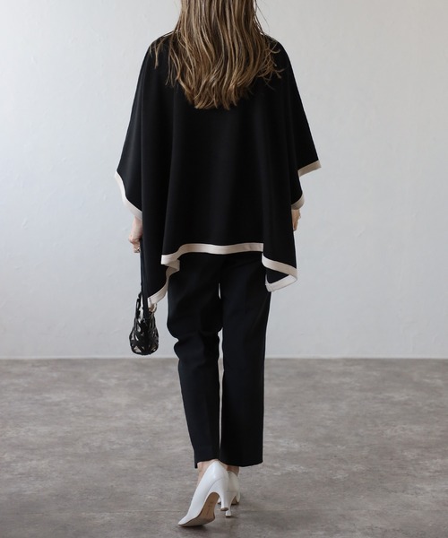 Bonjour Sagan（ボンジュールサガン）の「ライトダンボール配色ポンチョ（ポンチョ・レディース・ライトベージュ/ブラック・FREE）」の18枚目の写真