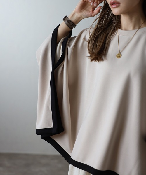 Bonjour Sagan（ボンジュールサガン）の「ライトダンボール配色ポンチョ（ポンチョ・レディース・ライトベージュ/ブラック・FREE）」の3枚目の写真