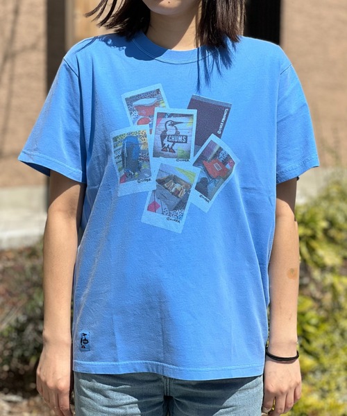 CHUMS（チャムス）の「【CHUMS】 かせきさいだぁ Instant Photo T-Shirt カセキサイダァインスタントフォトティーシャツ（Tシャツ/カットソー・メンズ・ホワイト/レッド/ブルー・LARGE/MEDIUM/X-LARGE）」の6枚目の写真
