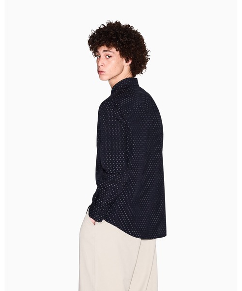 ARMANI EXCHANGE（アルマーニエクスチェンジ）の「【A|X アルマーニ エクスチェンジ】マイクロジャカード 長袖シャツ/REGULAR（シャツ/ブラウス・メンズ・ネイビー/オフホワイト・LARGE/MEDIUM/X-LARGE/SMALL/X-SMALL/XX-LARGE）」の3枚目の写真