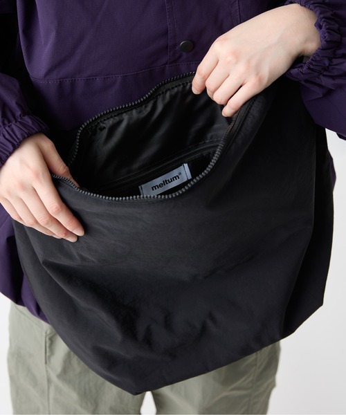 ZOZO限定】HALFMOON MESSENGER BAG / ハーフムーン