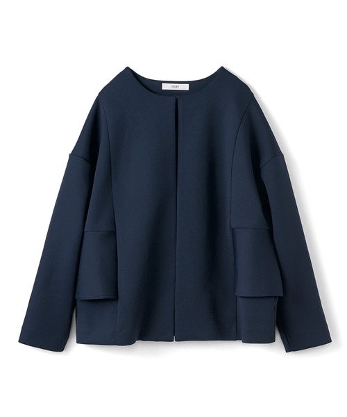 IEDIT（イディット）の「ＩＥＤＩＴ　後ろフリルが大人の華やぎを演出する　伸びやかなカーデライクジャケット〈ネイビー〉（ノーカラージャケット・レディース・ネイビー・M/L/LL/3L/S/4L）」の4枚目の写真