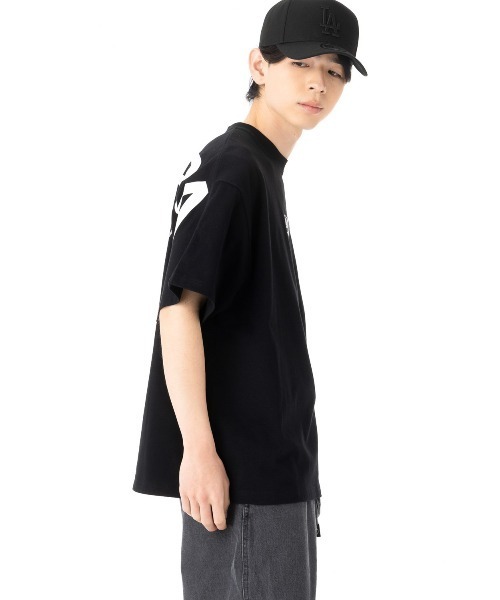 NEW ERA(ニューエラ)の「ニューエラ 半袖Tシャツ ドロップショルダー ONSPOTZ別注(Tシャツ/カットソー・メンズ・ブラック/ホワイト・S/M/L/XL/XXL)」の21枚目の写真