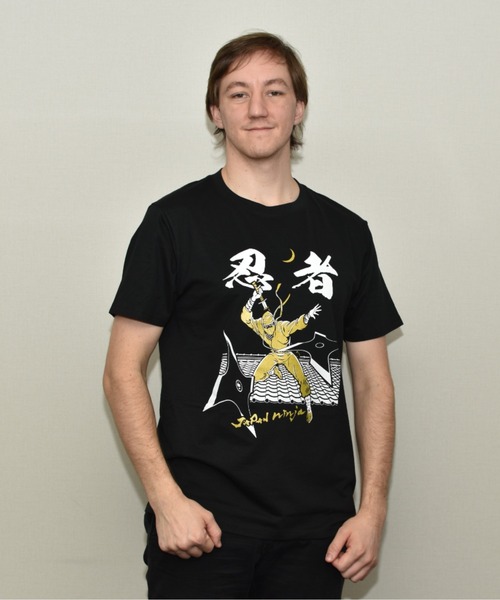 セール】和柄デザイン半袖Tシャツ 屋根に忍者（黒） JINプラス（T