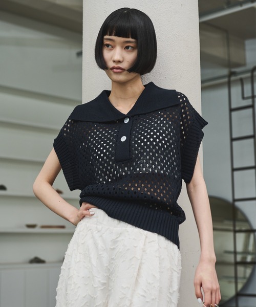 AIC.（エーアイシー）の「ビッグカラーメッシュニットポロ（ポロシャツ・レディース・ベージュ/ネイビー・FREE）」の6枚目の写真