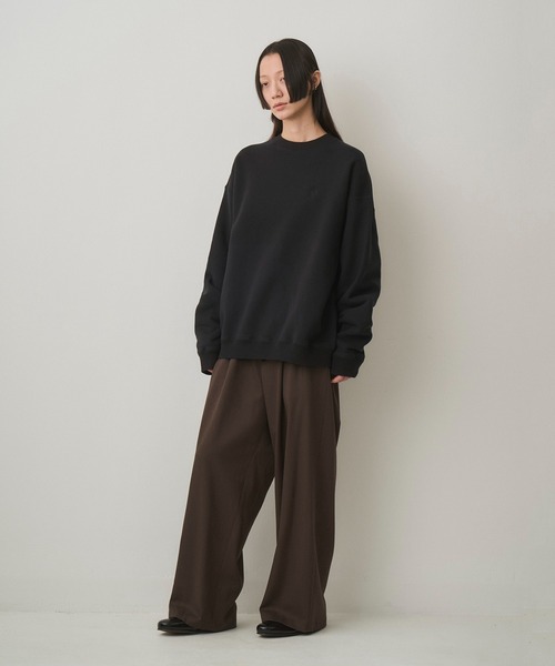 Juha(ユハ)の「BRUSHED SIGNATURE SWEAT(スウェット・メンズ・ホワイト/ブラウン/ブラック・3/4)」の8枚目の写真