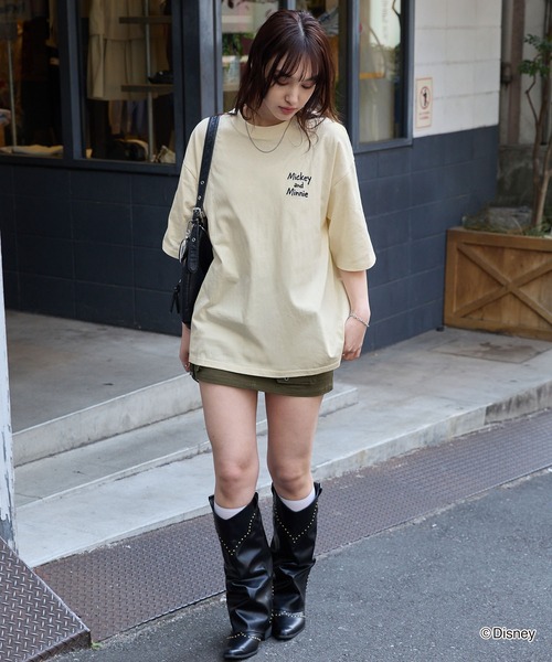 Disney(ディズニー)の「【Disney】別注/ミッキーマウス/ミニーマウス/オールドグラフィックプリント グラフィック刺繍オーバーサイズ半袖Tシャツ(Tシャツ/カットソー・レディース・アイボリー/ネイビー系/ワインレッド/アイボリー系1/ブラック系1/スミクロ/ブラック系・M/L)」の10枚目の写真