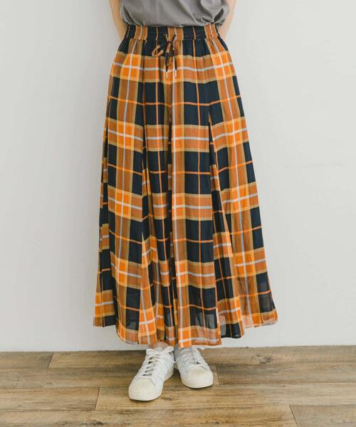 ITEMS URBANRESEARCH(アイテムズ アーバンリサーチ)の「シアーフレアスカート(スカート・レディース・オレンジ/ネイビー/ブラウン/ブラック・FREE)」の9枚目の写真