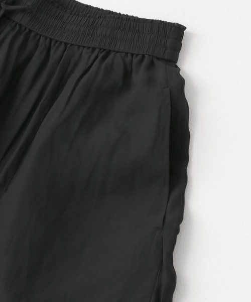 ITEMS URBANRESEARCH(アイテムズ アーバンリサーチ)の「シアーフレアスカート(スカート・レディース・オレンジ/ネイビー/ブラウン/ブラック・FREE)」の18枚目の写真