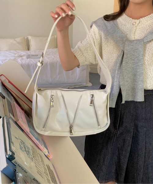 FINEnough(ファインナフ)の「トリプルジップデザインハンドル2WAYショルダーバッグ(ショルダーバッグ・レディース・ブラック/グレー/ピンク/イエロー/ホワイト・FREE)」の14枚目の写真