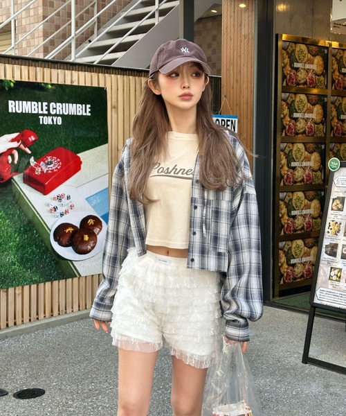 RAY CASSIN（レイカズン）の「ピグメントシャーリングロゴチビTシャツ（Tシャツ/カットソー・レディース・チャコールグレー/ブラウン/ホワイト/ベージュ・FREE）」の13枚目の写真