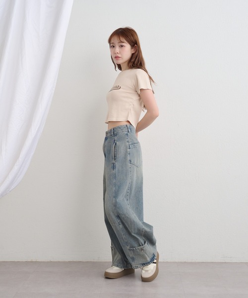 RAY CASSIN（レイカズン）の「ピグメントシャーリングロゴチビTシャツ（Tシャツ/カットソー・レディース・チャコールグレー/ブラウン/ホワイト/ベージュ・FREE）」の9枚目の写真