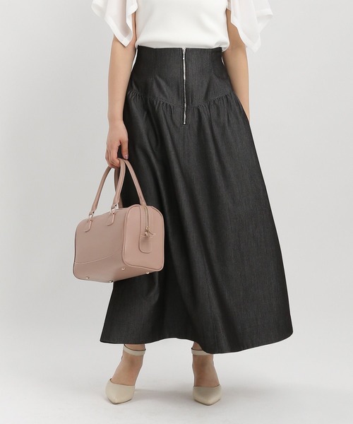 Andemiu（アンデミュウ）の「デニムキリカエフレアスカート451840（デニムスカート・レディース・ブラック/インディゴブルー・FREE）」の15枚目の写真