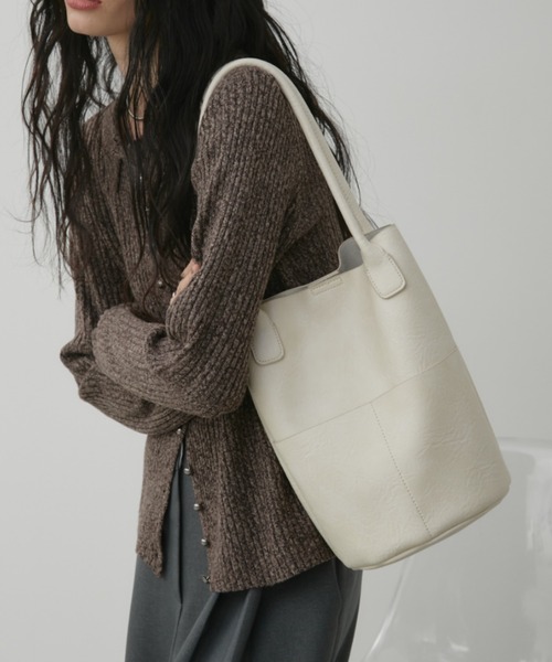 Aunt Marie's（アントマリーズ）の「アウトポケットバケツトートバッグ / 500ml収納可能（トートバッグ・レディース・ブラウン/ブラック/アイボリー・FREE）」の13枚目の写真