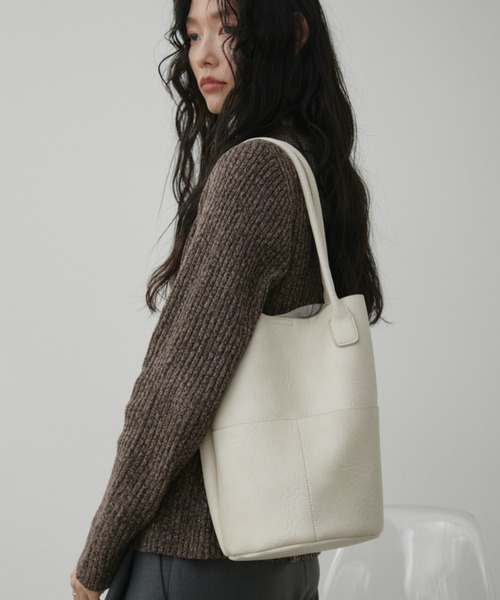 Aunt Marie's（アントマリーズ）の「アウトポケットバケツトートバッグ / 500ml収納可能（トートバッグ・レディース・ブラウン/ブラック/アイボリー・FREE）」の15枚目の写真