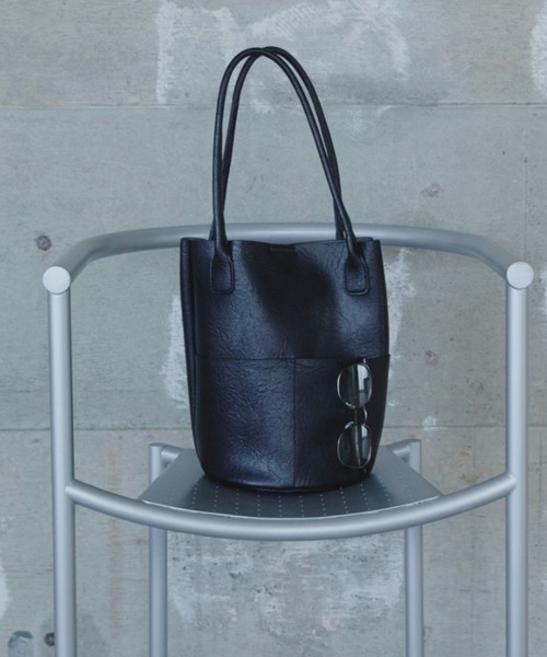 Aunt Marie's（アントマリーズ）の「アウトポケットバケツトートバッグ / 500ml収納可能（トートバッグ・レディース・ブラウン/ブラック/アイボリー・FREE）」の11枚目の写真