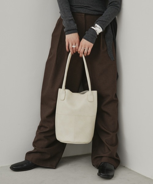 Aunt Marie's（アントマリーズ）の「アウトポケットバケツトートバッグ / 500ml収納可能（トートバッグ・レディース・ブラウン/ブラック/アイボリー・FREE）」の19枚目の写真