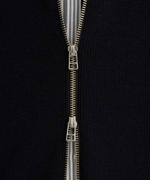 PUBLIC TOKYO（パブリックトウキョウ）の「カーブラインアゼニットブルゾン（カーディガン/ボレロ・メンズ・ブルー/ブラック・1/2）」の10枚目の写真