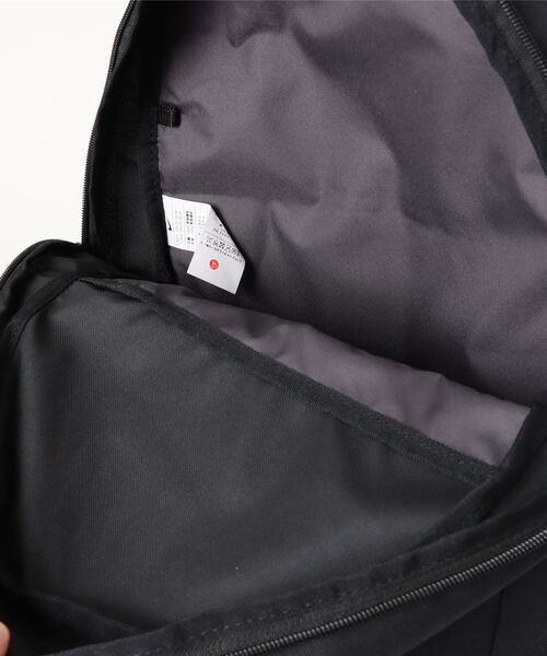 NIKE（ナイキ）の「《NIKEアパレル》YA エレメンタル グラフィック バックパック（バックパック/リュック・キッズ・ブラック・フリー）」の4枚目の写真