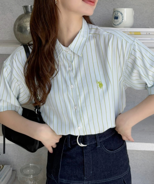 U.S. POLO ASSN.(ユーエスポロアッスン)の「U.S. POLO ASSN. 半袖 レギュラー チュニック シャツ(シャツ/ブラウス・レディース・サックスブルー/ネイビー×ホワイト/ブラック×ホワイト・M/L)」の2枚目の写真