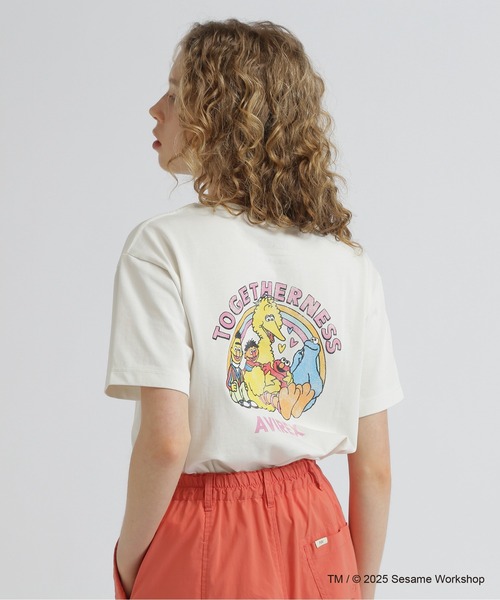 SESAME STREET(セサミストリート)の「《SESAME STREET meets AVIREX》TOGETHERNESS T-SHIRT(Tシャツ/カットソー・レディース・ピンク/チャコールグレー/オフホワイト・F)」の13枚目の写真
