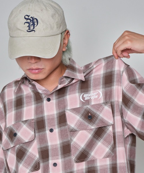 WEGO（ウィゴー）の「WEGO/グラフィックオンブレチェックシャツ（シャツ/ブラウス・メンズ・ブラック系その他2/ホワイト系その他2/ネイビー/ピンク・MEDIUM/LARGE）」の4枚目の写真