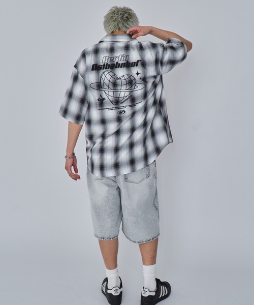 WEGO（ウィゴー）の「WEGO/グラフィックオンブレチェックシャツ（シャツ/ブラウス・メンズ・ブラック系その他2/ホワイト系その他2/ネイビー/ピンク・MEDIUM/LARGE）」の7枚目の写真