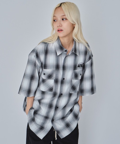 WEGO（ウィゴー）の「WEGO/グラフィックオンブレチェックシャツ（シャツ/ブラウス・メンズ・ブラック系その他2/ホワイト系その他2/ネイビー/ピンク・MEDIUM/LARGE）」の9枚目の写真