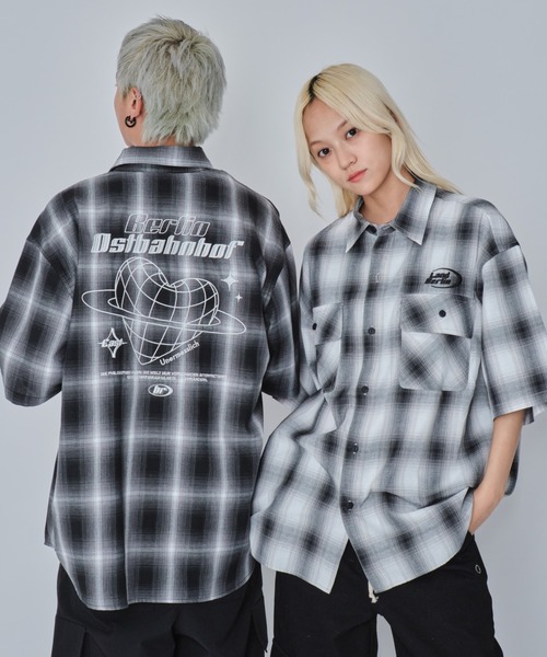 WEGO（ウィゴー）の「WEGO/グラフィックオンブレチェックシャツ（シャツ/ブラウス・メンズ・ブラック系その他2/ホワイト系その他2/ネイビー/ピンク・MEDIUM/LARGE）」の20枚目の写真