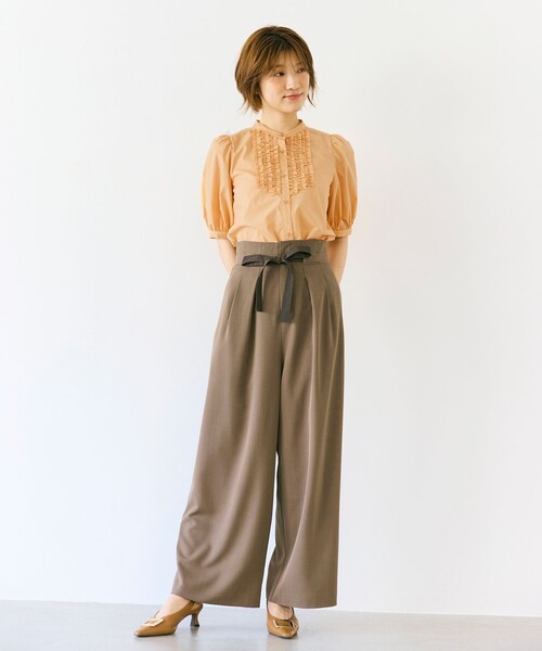 Feroux(フェルゥ)の「フリルディテール パフスリーブ ブラウス(シャツ/ブラウス・レディース・ホワイト系/ピンク系/イエロー系・F)」の11枚目の写真