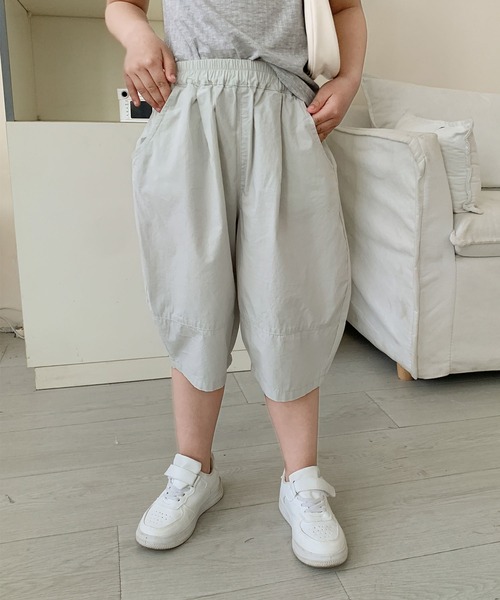 aimoha（アイモハ）の「【aimoha-KIDS-】七分丈　バルーンパンツ (SS)（スラックス・キッズ・ライトグレー/ピンク/グレー/ブルー・90/100/110/120/130）」の2枚目の写真