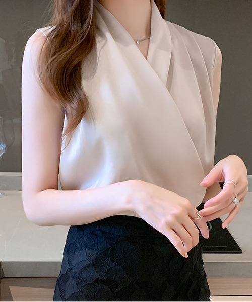 BLANC FICELLE（ブランフィセル）の「カシュクール　ノースリーブシャツ（シャツ/ブラウス・レディース・グリーン/ピンク/アイボリー/ベージュ/ブラック・S/M/L/XL）」の4枚目の写真