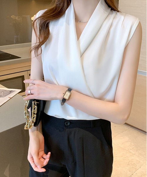 BLANC FICELLE（ブランフィセル）の「カシュクール　ノースリーブシャツ（シャツ/ブラウス・レディース・グリーン/ピンク/アイボリー/ベージュ/ブラック・S/M/L/XL）」の2枚目の写真