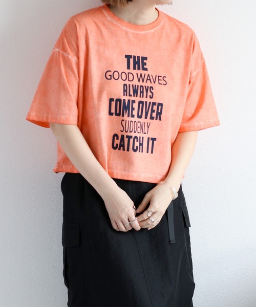 cepo（セポ）の「ダート加工プリントTee（Tシャツ/カットソー・レディース・ピンク/カーキ/チャコール・M）」の2枚目の写真
