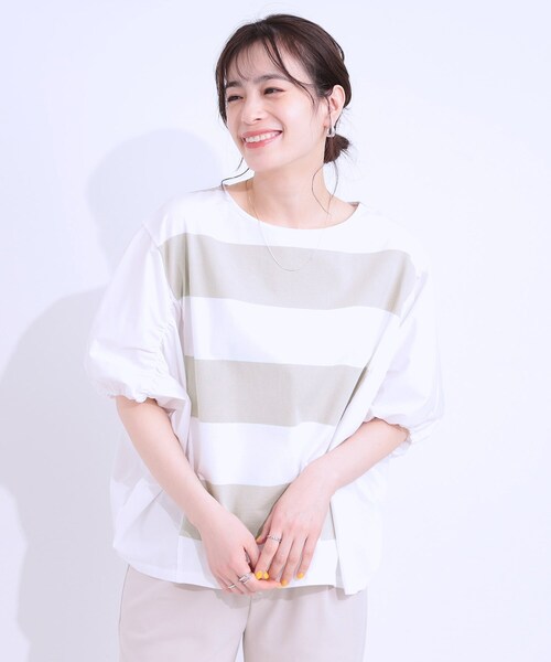 SHOO・LA・RUE(シューラルー)の「ふわりシルエットが新しい ワイドピッチボーダートップス(Tシャツ/カットソー・レディース・ブラック系2/ベージュ系2/オリーブ系2・01/02/03/04)」の12枚目の写真