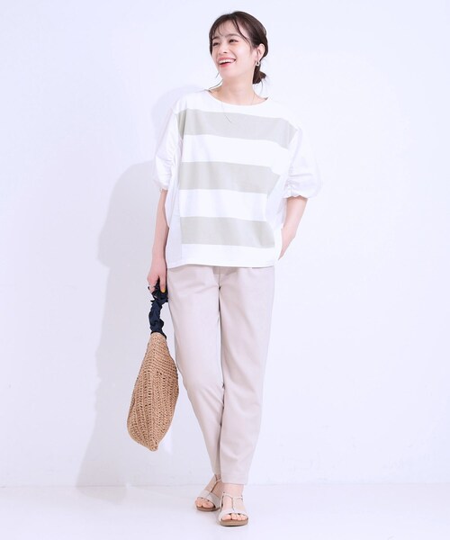 SHOO・LA・RUE(シューラルー)の「ふわりシルエットが新しい ワイドピッチボーダートップス(Tシャツ/カットソー・レディース・ブラック系2/ベージュ系2/オリーブ系2・01/02/03/04)」の14枚目の写真