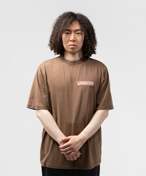 UNION(UNION TOKYO)(ユニオン)の「UNION TOKYO TUNED IN TEE ユニオントーキョー(Tシャツ/カットソー・メンズ・ブラウン系その他/ブラック/ホワイト系その他・SMALL/MEDIUM/LARGE/X-LARGE/XX-LARGE)」の10枚目の写真