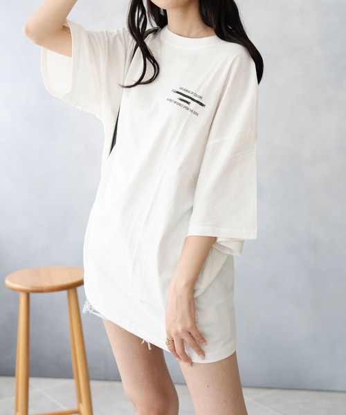 Asterellivi(アステレリビ)の「バックプリントビックTシャツ(Tシャツ/カットソー・レディース・ホワイト/ブラック/チャコールグレー/ブルー・FREE)」の11枚目の写真