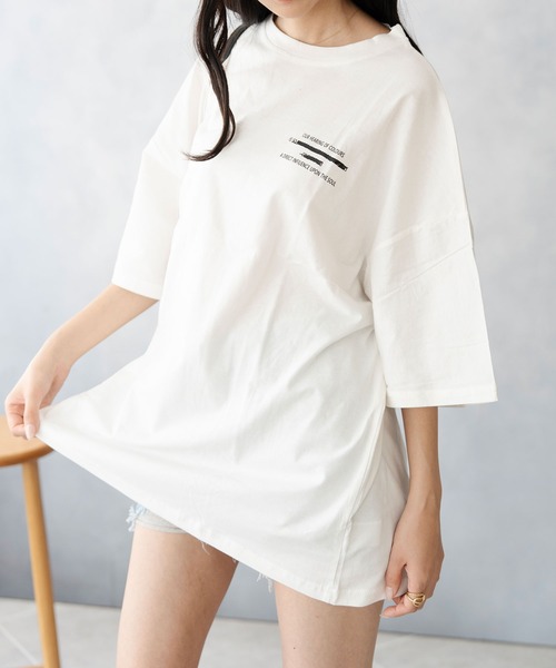 Asterellivi(アステレリビ)の「バックプリントビックTシャツ(Tシャツ/カットソー・レディース・ホワイト/ブラック/チャコールグレー/ブルー・FREE)」の5枚目の写真
