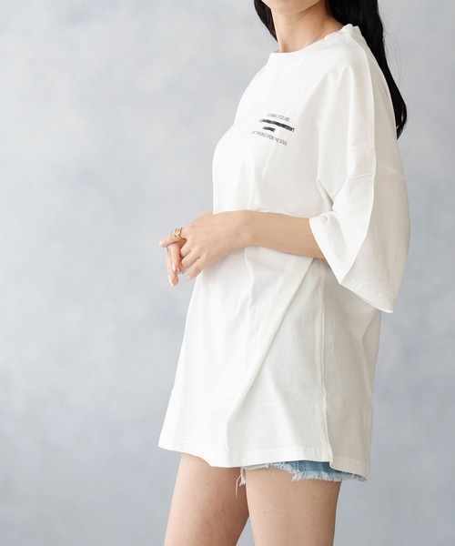 Asterellivi(アステレリビ)の「バックプリントビックTシャツ(Tシャツ/カットソー・レディース・ホワイト/ブラック/チャコールグレー/ブルー・FREE)」の14枚目の写真