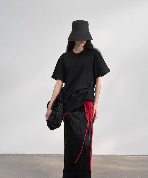 DECADE CLASSIC(ディケイド クラシック)の「DECADE CLASSIC 2WAY べシーク ハーフスリーブ TEE (SS)(Tシャツ/カットソー・レディース・ホワイト/ライトグレー/ブラック・FREE)」の18枚目の写真