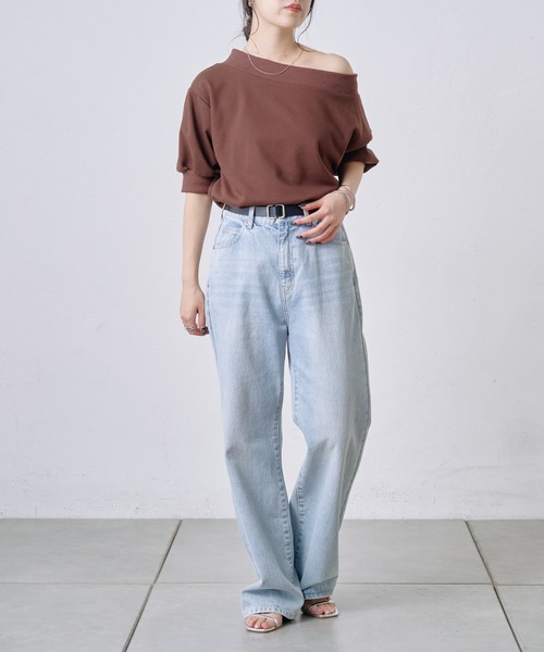 COLONY 2139（コロニートゥーワンスリーナイン）の「5分袖オフショルスウェットプルオーバー（スウェット・レディース・ホワイト/ブラウン/グレー/ブラック・FREE）」の18枚目の写真