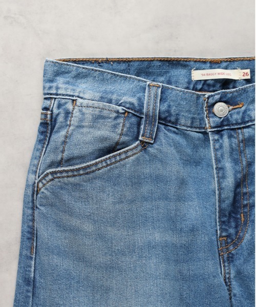 Levi's(リーバイス)の「Levi's(リーバイス)「COOL」ワイドレッグバギー(デニムパンツ・レディース・ライトインディゴブルー・24inch/25inch/26inch/27inch)」の5枚目の写真