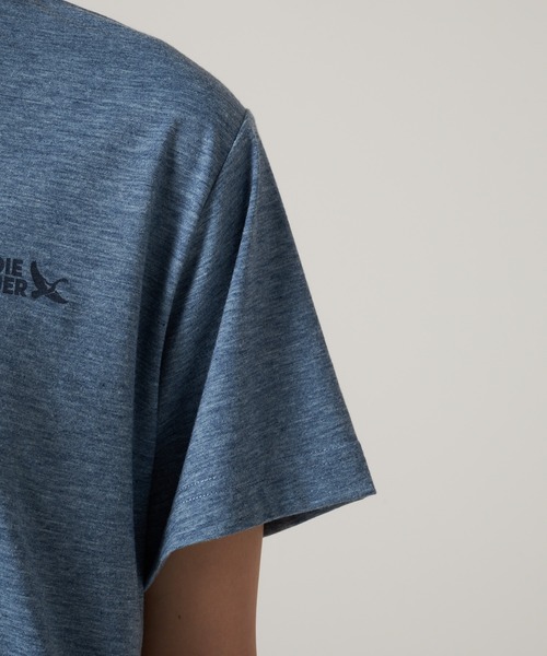 Eddie Bauer(エディーバウアー)の「アシンメトリー スリット 半袖 Tシャツ(Tシャツ/カットソー・レディース・ピンク/グレー/ネイビー・S/M/L/XL)」の15枚目の写真